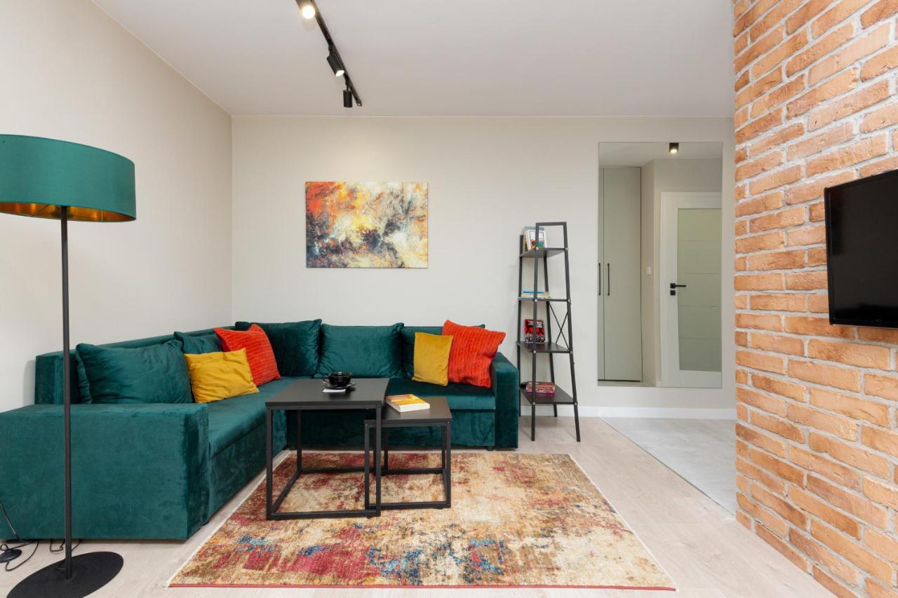 Apartments City Center Ochota By Noclegi Renters Warsaw Exterior photo